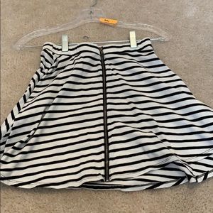 Pin striped skirt